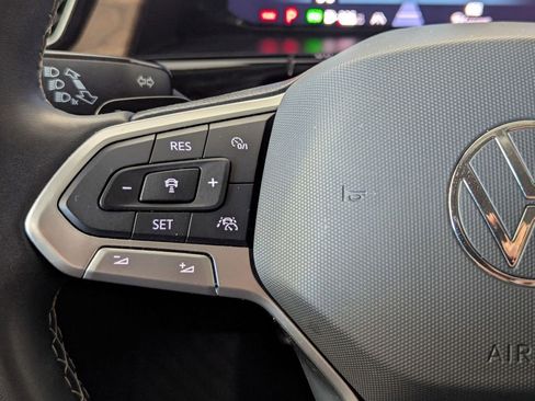 Used 2024 Volkswagen Atlas SE image 38