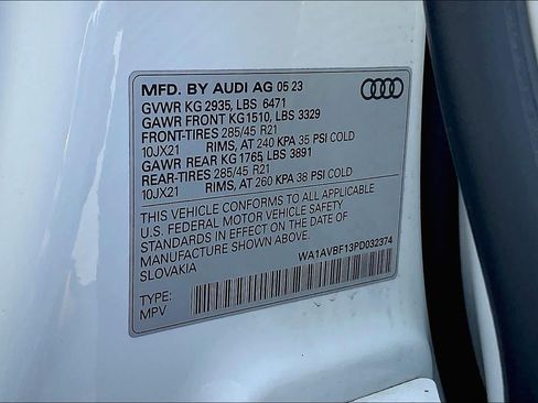 Used 2023 Audi Q8 Premium w/ Convenience Package AWD/4WD image 68