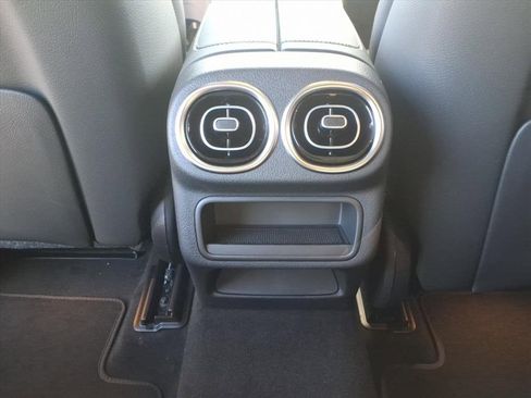 New 2026 Mercedes-Benz GLC 300 4MATIC image 27