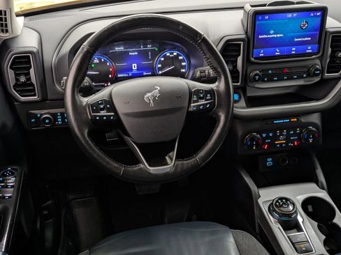 Used 2022 Ford Bronco Sport Outer Banks image 4