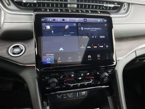 New 2025 Jeep Grand Cherokee L Overland AWD/4WD image 12