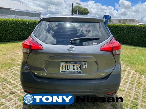 Used 2018 Nissan Kicks SV FWD image 6