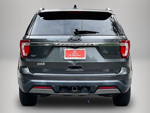 Used 2019 Ford Explorer XLT w/ Class III Trailer Tow Package FWD image 6