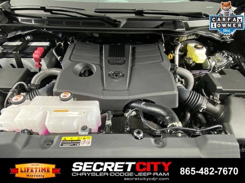 Used 2026 Toyota Tundra Platinum AWD/4WD image 31