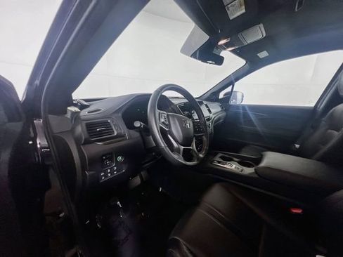Used 2025 Honda Ridgeline TrailSport image 18