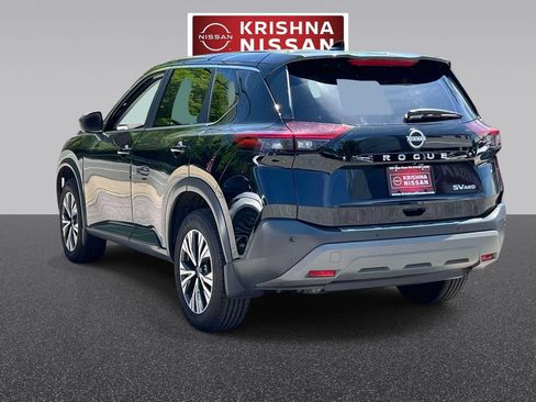 Used 2023 Nissan Rogue SV AWD/4WD image 5