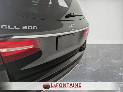 Used 2019 Mercedes-Benz GLC 300 4MATIC image 10