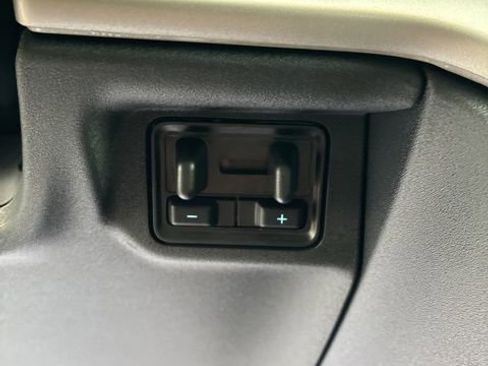 New 2026 Ford Expedition Active image 21