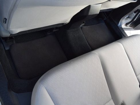 Used 2015 Subaru Forester 2.5i Premium w/ All-Weather Package AWD/4WD image 45