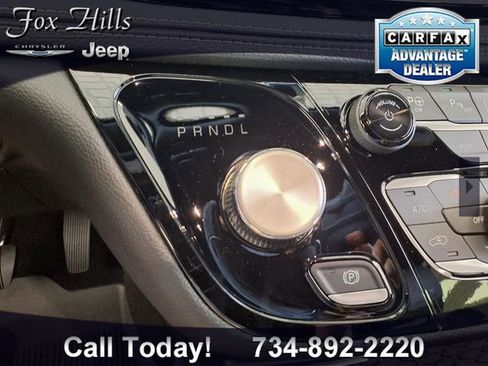 New 2025 Chrysler Pacifica Select w/ Fav Edition Package image 22