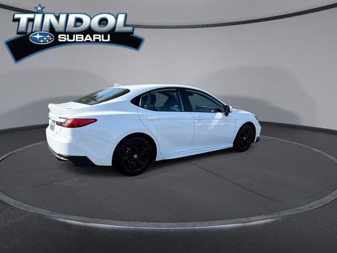 Used 2025 Toyota Camry SE FWD image 9