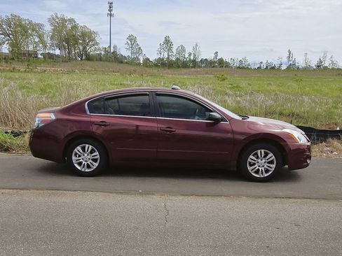 Used 2012 Nissan Altima 2.5 S w/ Convenience Pkg image 2