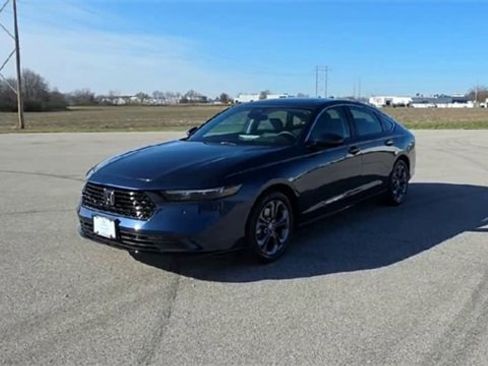 Certified 2025 Honda Accord EX-L image 3