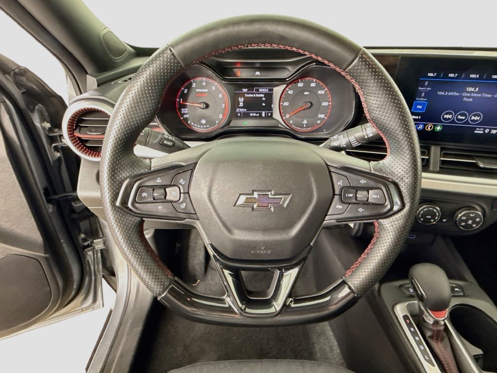 Used 2024 Chevrolet Trax RS w/ Driver Confidence Package FWD image 13