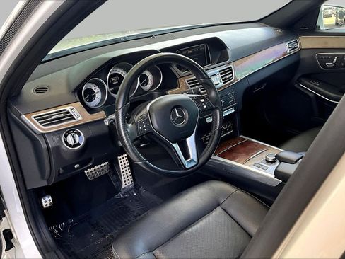 Used 2016 Mercedes-Benz E 350 Sedan image 16