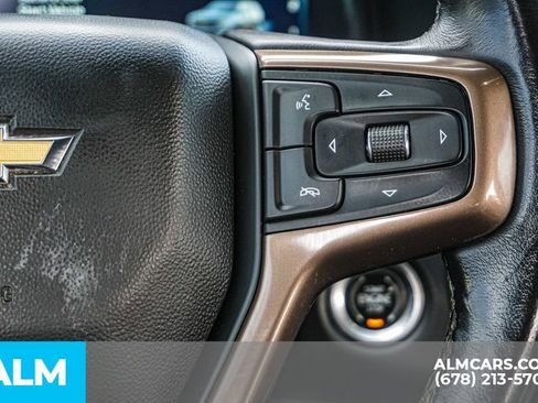 Used 2022 Chevrolet Suburban High Country image 32