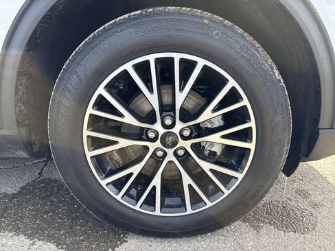 Used 2025 Ford Escape SE w/ PHEV Premium Package image 45