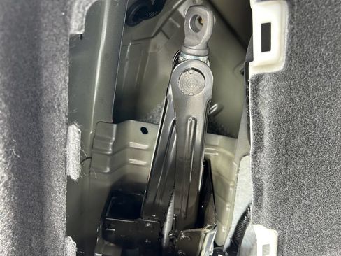 Used 2024 Nissan Rogue SV FWD image 20