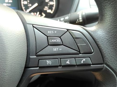 Used 2025 Nissan Altima 2.5 S FWD image 31