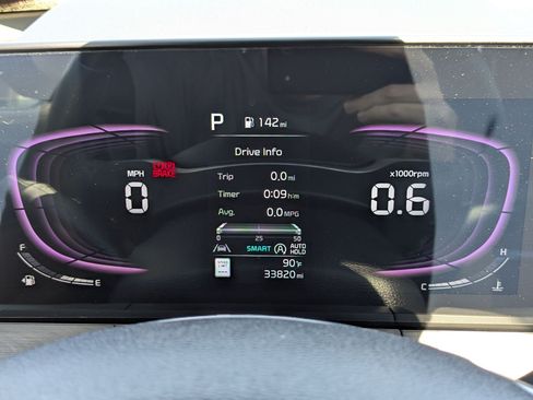 Certified 2025 Kia Telluride AWD image 15