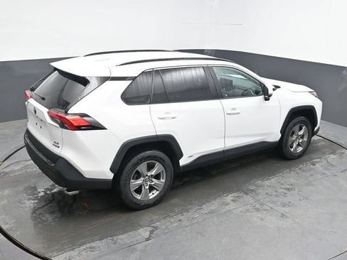 Used 2022 Toyota RAV4 XLE AWD/4WD image 35