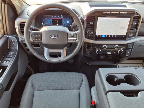 Used 2024 Ford F150 XLT image 3