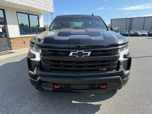 Used 2022 Chevrolet Silverado 1500 LT Trail Boss w/ LPO, Dark Essentials Package image 10