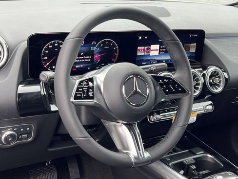 New 2026 Mercedes-Benz GLA 250 4MATIC image 14