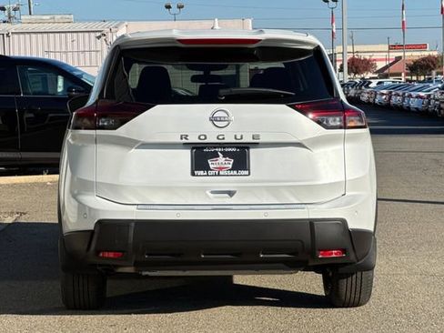 New 2026 Nissan Rogue SV image 5
