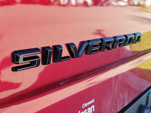 Used 2024 Chevrolet Silverado 1500 RST w/ Z71 Off-Road Package AWD/4WD image 11