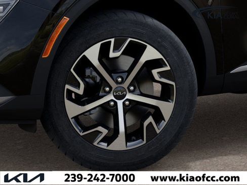 New 2025 Kia Sportage EX image 9