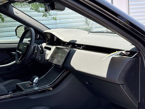 New 2026 Land Rover Range Rover Evoque S image 9