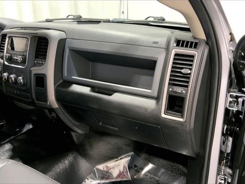 Used 2019 RAM 1500 Tradesman w/ Chrome Appearance Group image 15