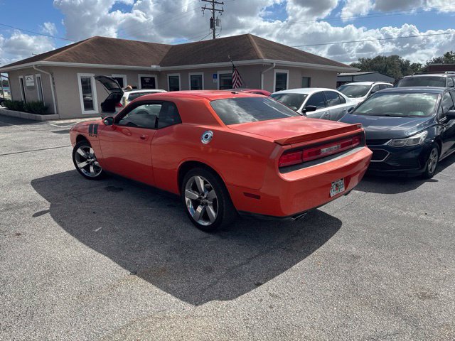 Used 2010 Dodge Challenger R/T RWD image 3