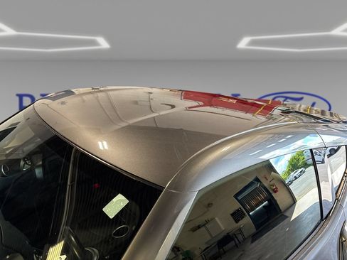 Used 2020 Nissan 370Z Coupe RWD image 9