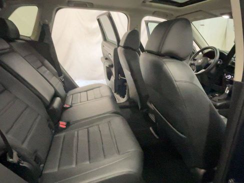 Used 2025 Honda CR-V EX-L image 24