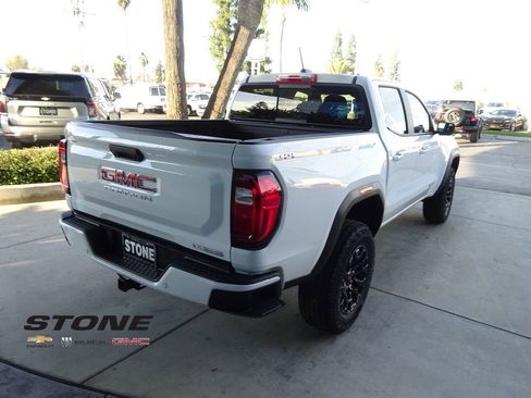 New 2026 GMC Canyon Elevation w/ Convenience Package image 9