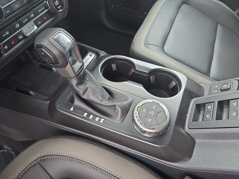 New 2026 Ford Bronco Outer Banks AWD/4WD image 24