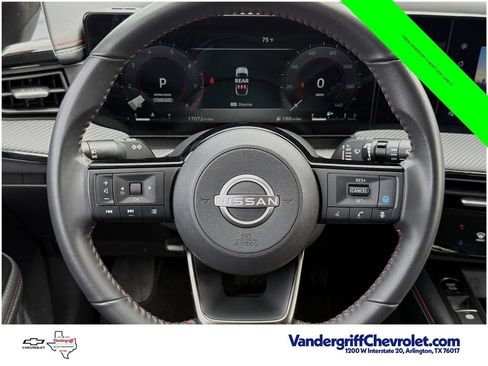 Used 2025 Nissan Kicks SR AWD/4WD image 4