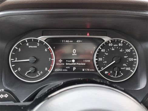 Used 2022 Nissan Rogue SV w/ SV Premium Package image 10