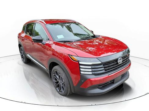 New 2026 Nissan Kicks SR FWD image 1