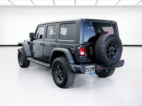 Used 2024 Jeep Wrangler Unlimited AWD/4WD image 6