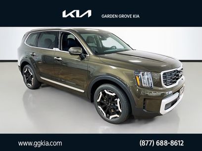 New 2025 Kia Telluride S