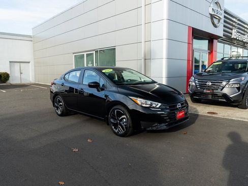 Certified 2024 Nissan Versa SR w/ Trunk Package image 25