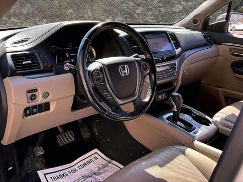 Used 2017 Honda Ridgeline RTL-T image 12