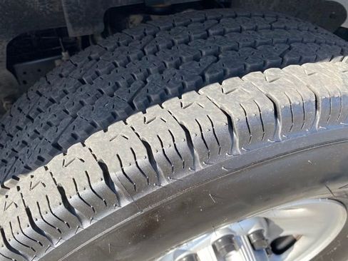 Certified 2024 Chevrolet Express 2500 Extended image 18