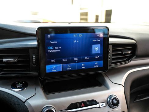 Used 2021 Ford Explorer XLT RWD image 28