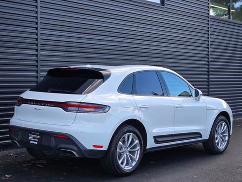 Used 2025 Porsche Macan image 7