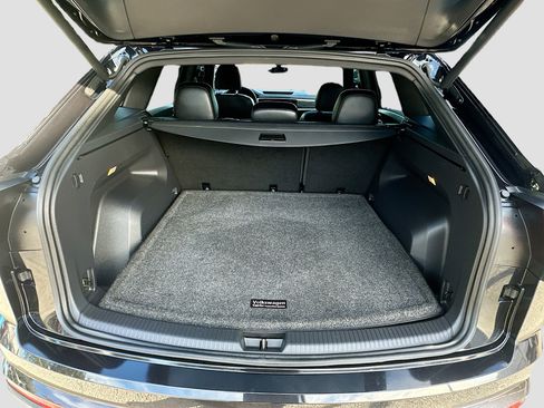 Used 2021 Volkswagen Atlas Cross Sport SE w/ V6 Towing Package image 26