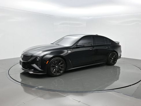 Used 2025 Cadillac CT5 V Blackwing w/ Carbon Fiber 2 Package RWD image 2
